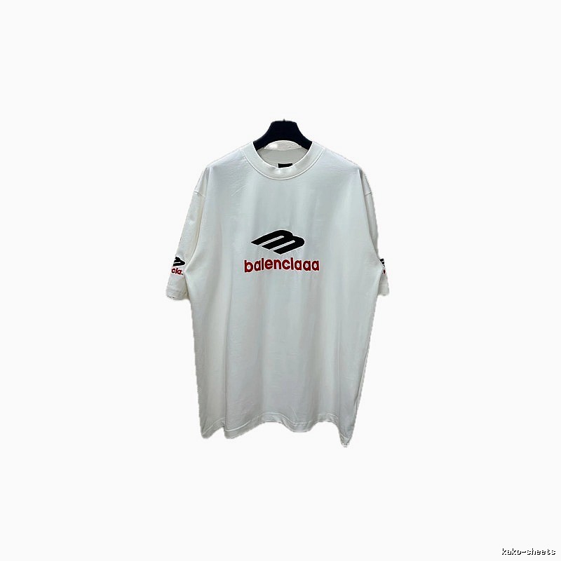 Balenciaga minimalist style white T-shirt