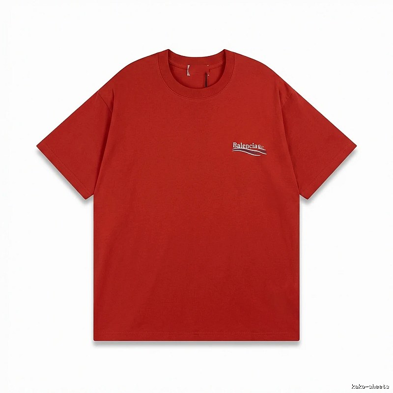 Balenciaga's simple-style red T-shirt