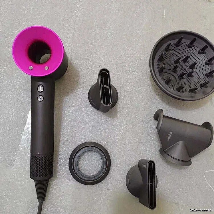 Dyson Supersonic Hair Dryer Set in Black and Fuchsia