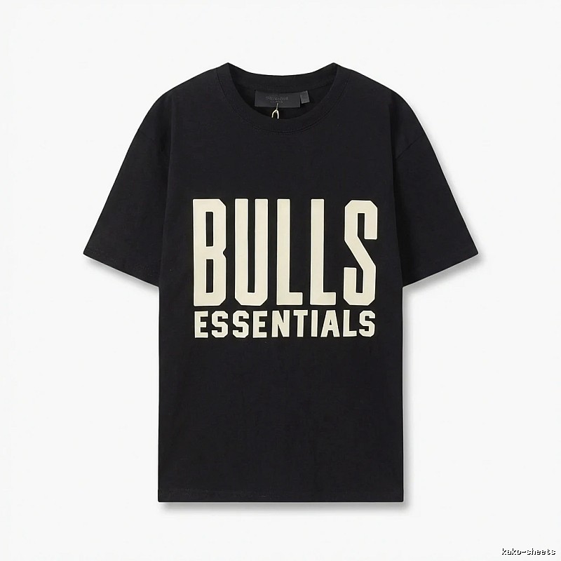ESSENTIALS Bulls-style black T-shirt