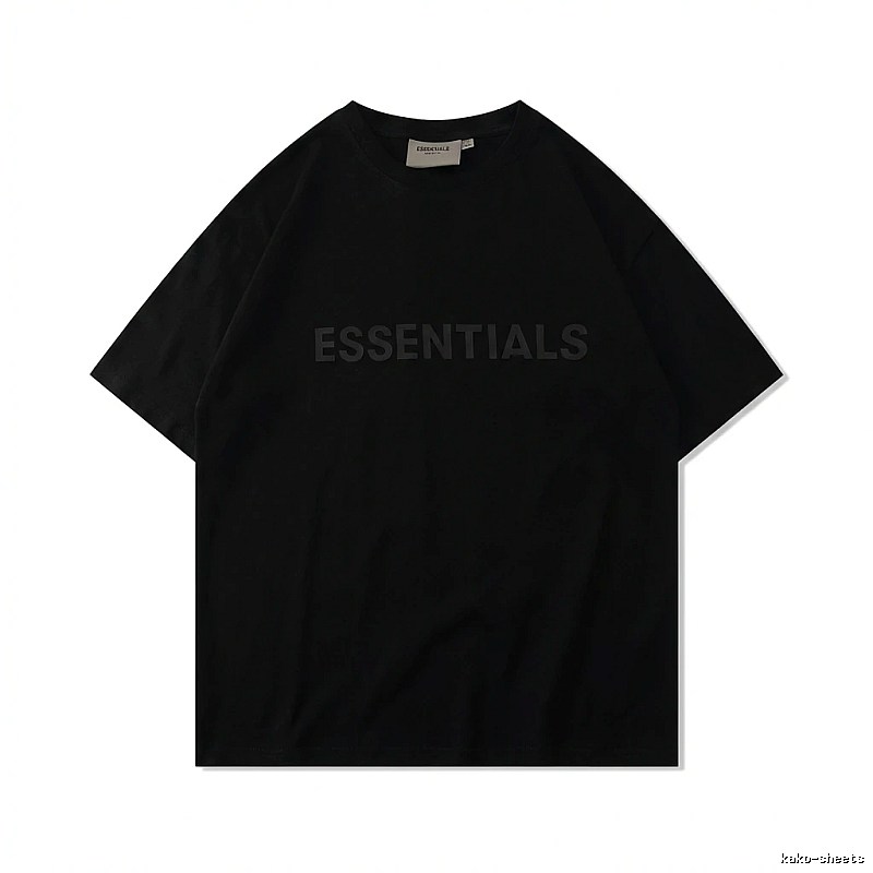 ESSENTIALS minimalist style black short-sleeve