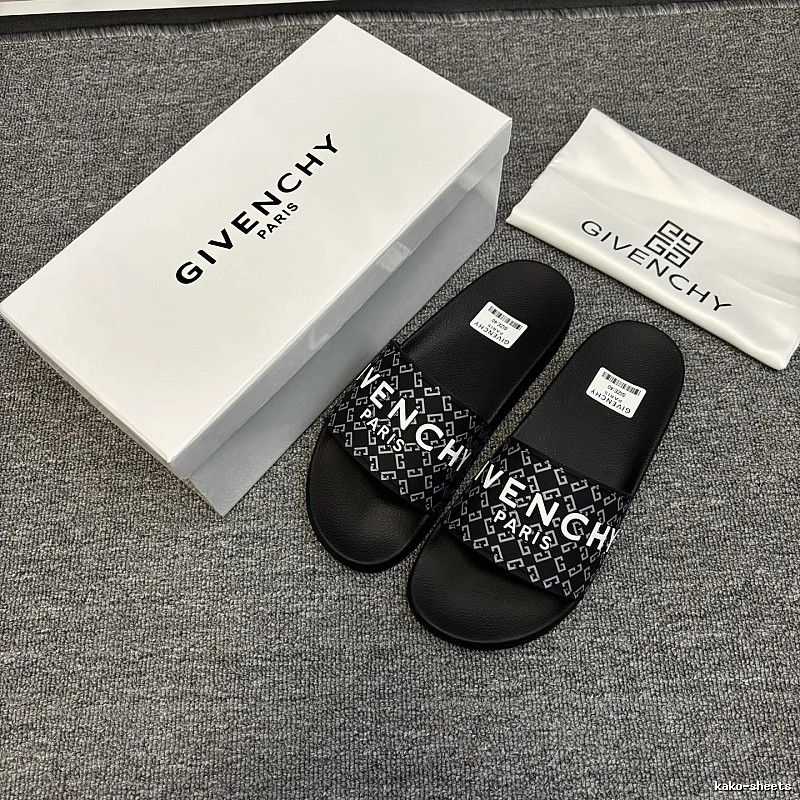 Givenchy 4G Monogram Street-style Black Slippers