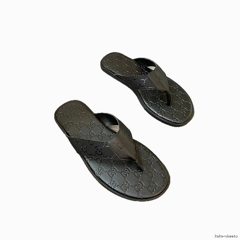 Gucci GG Embossed Light Luxury Style Black Flip-Flops