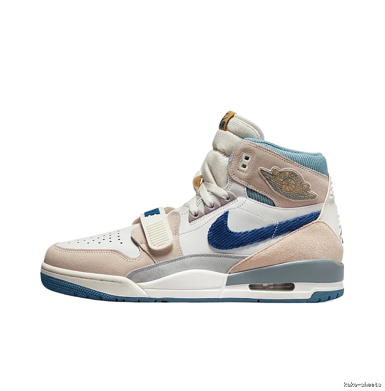 Jordan retro blue and white sports shoes