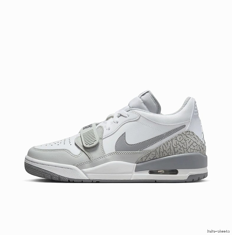 Jordan retro-style gray and white sports shoes
