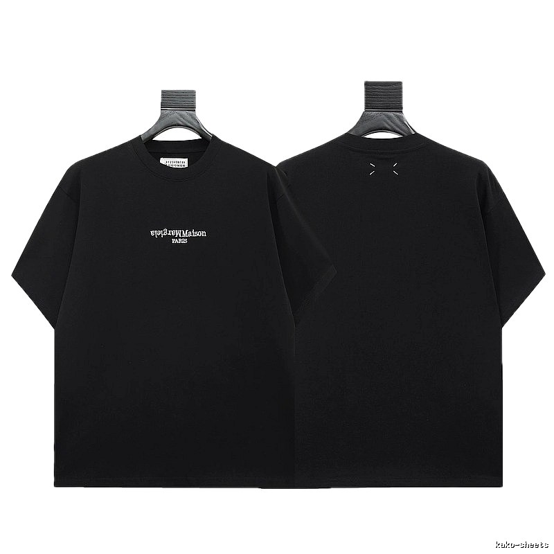 Maison Margiela Stitch Minimalist Style Black Short-sleeve T-shirt