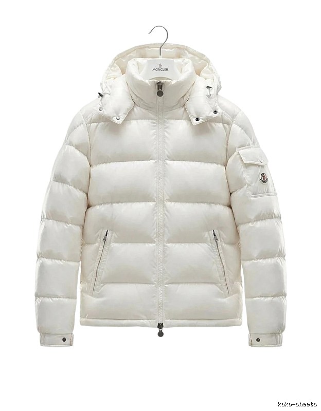 Moncler shiny and fashionable white down jacket