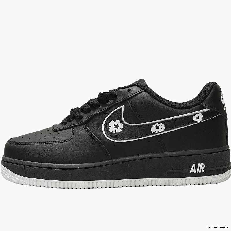 Nike Air Force 1 trendy black shoes
