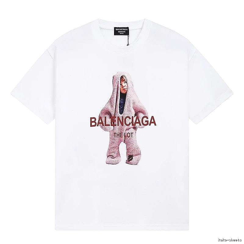 Parisian-style printed white T-shirt
