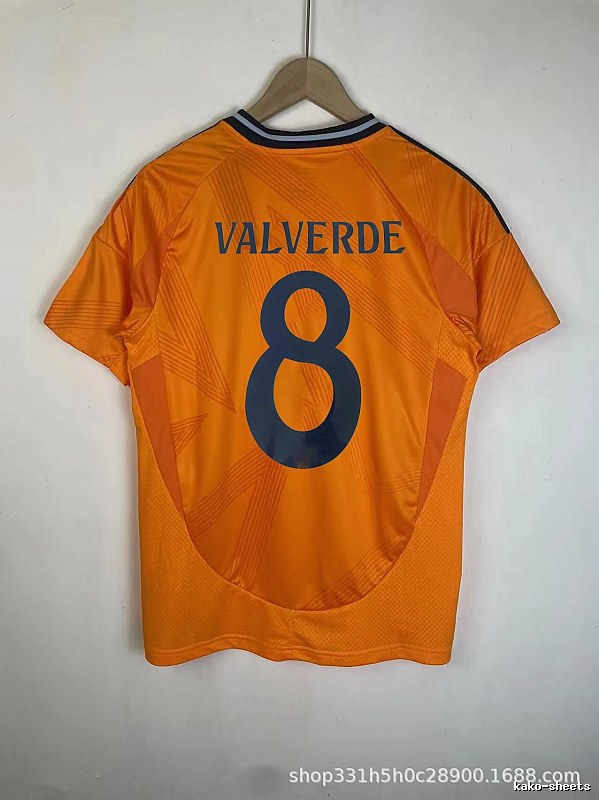 Real Madrid Classic Bellingham #5 soccer jersey White Real Madrid with Travel-Friendly Style