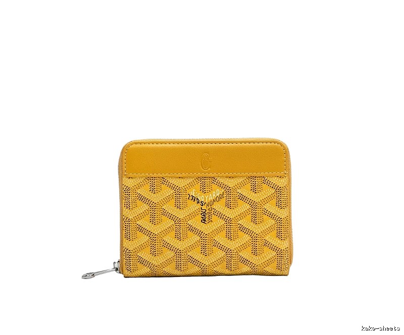 The classic yellow wallet of GOYARD