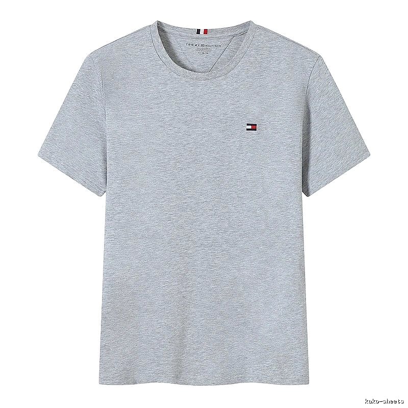 Tommy Hilfiger Gray Logo T-Shirt Streetwear Look
